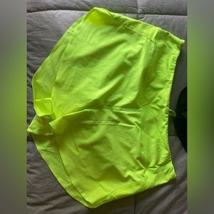 Athleta Run with it shorts 3.5